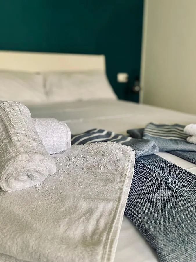 Casa Vacanze Ù Curtigghiu 3 Appartamenti Avola